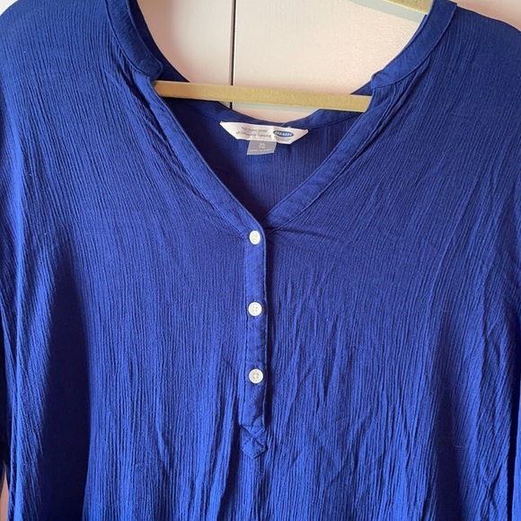 Old Navy Blouse - Picture 2 of 2